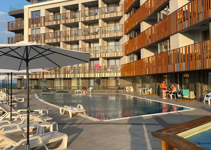 Paradadiso B 307 Two Bedroom Sea View شقة نيسيبار