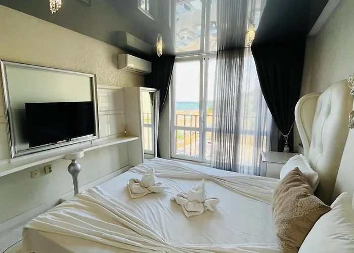 Paradadiso B 307 Two Bedroom Sea View شقة *