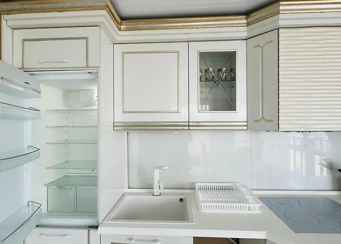 Paradadiso B 307 Two Bedroom Sea View *