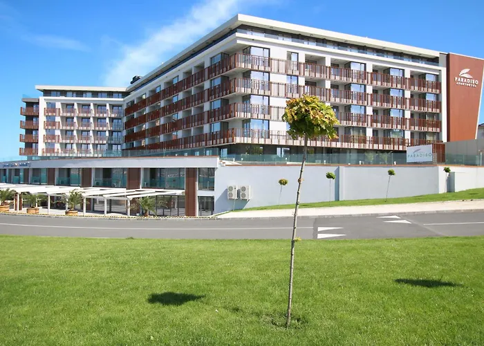 Paradadiso B 307 Two Bedroom Sea View نيسيبار