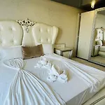 Апартаменты Paradadiso B 307 Two Bedroom Sea View Несебр