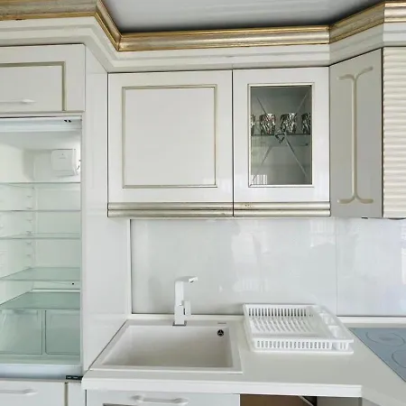 Paradadiso B 307 Two Bedroom Sea View *