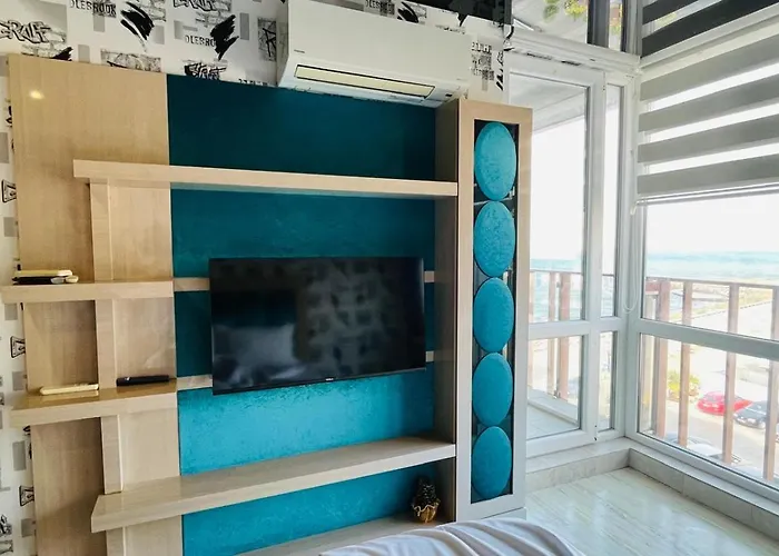 Paradadiso B 307 Two Bedroom Sea View *