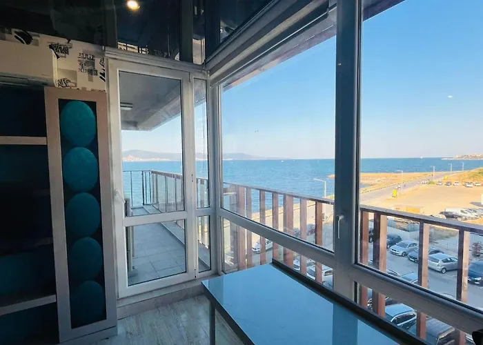 Paradadiso B 307 Two Bedroom Sea View *