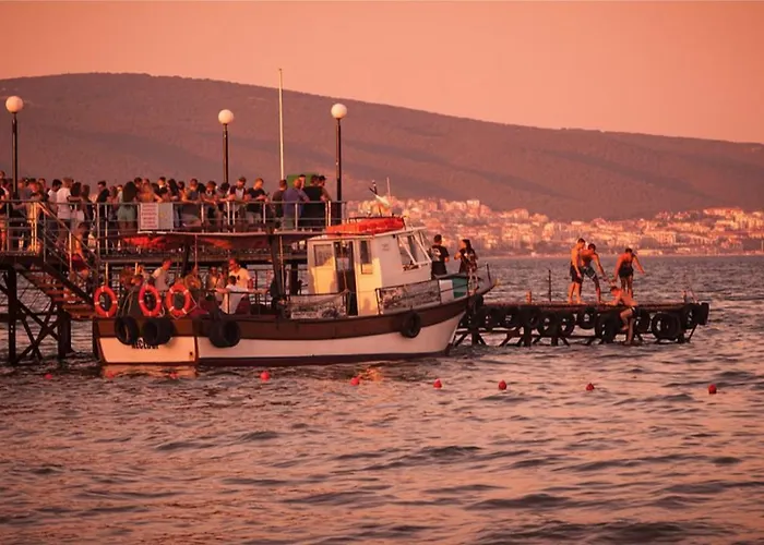 Paradadiso B 307 Two Bedroom Sea View